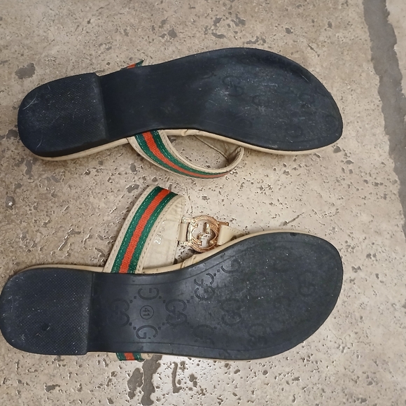Gucci Slippers Flats Size 41 used RED GREEN Ribbon. Read - Picture 14 of 16
